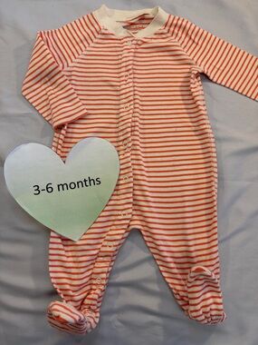 Hanna Andersson - long sleeve footed sleeper/romper. Size 3-6 months